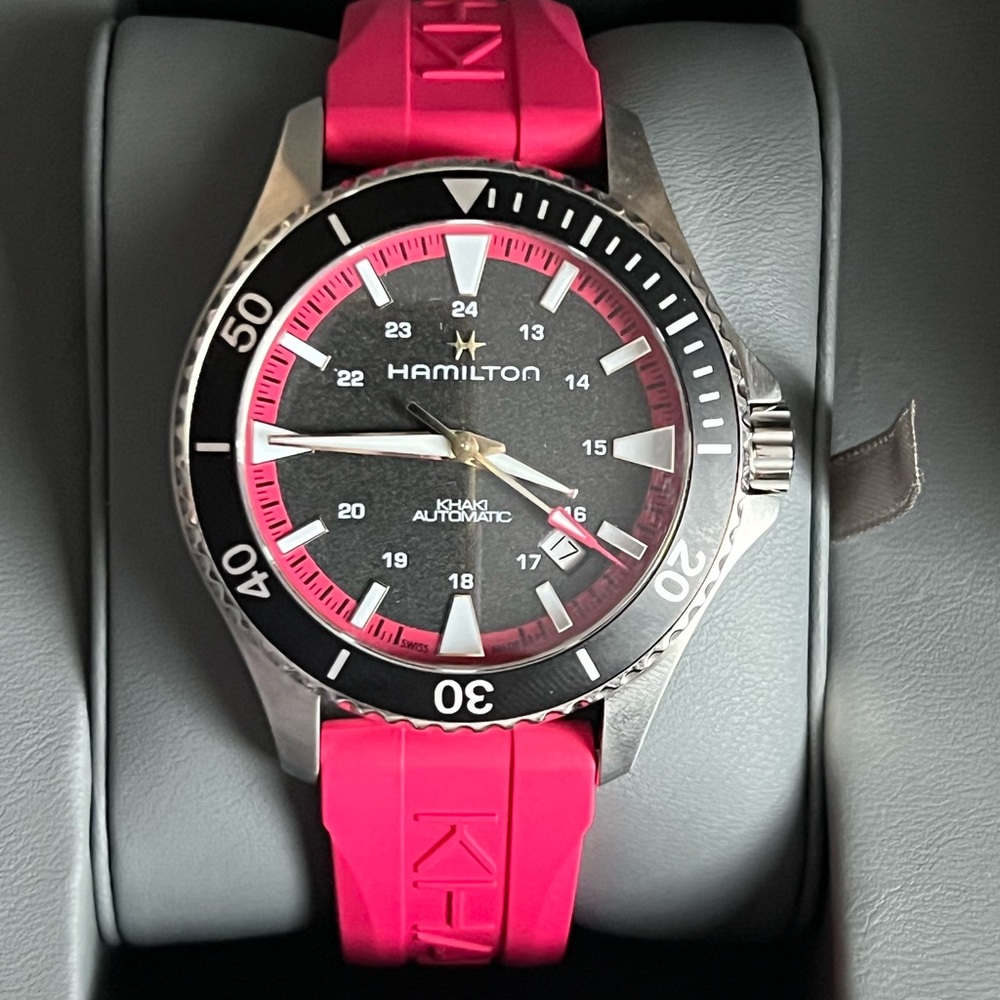 *SOLD*Hamilton Khaki Navy